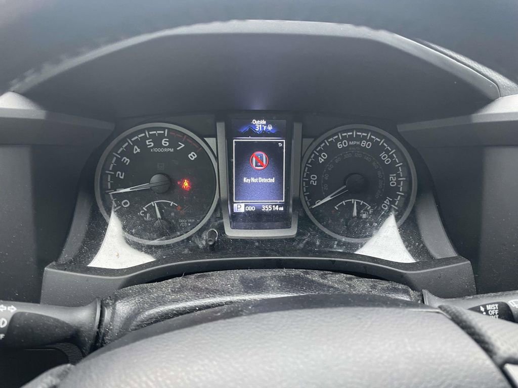 Used 2022 Toyota Tacoma TRD Sport image 37