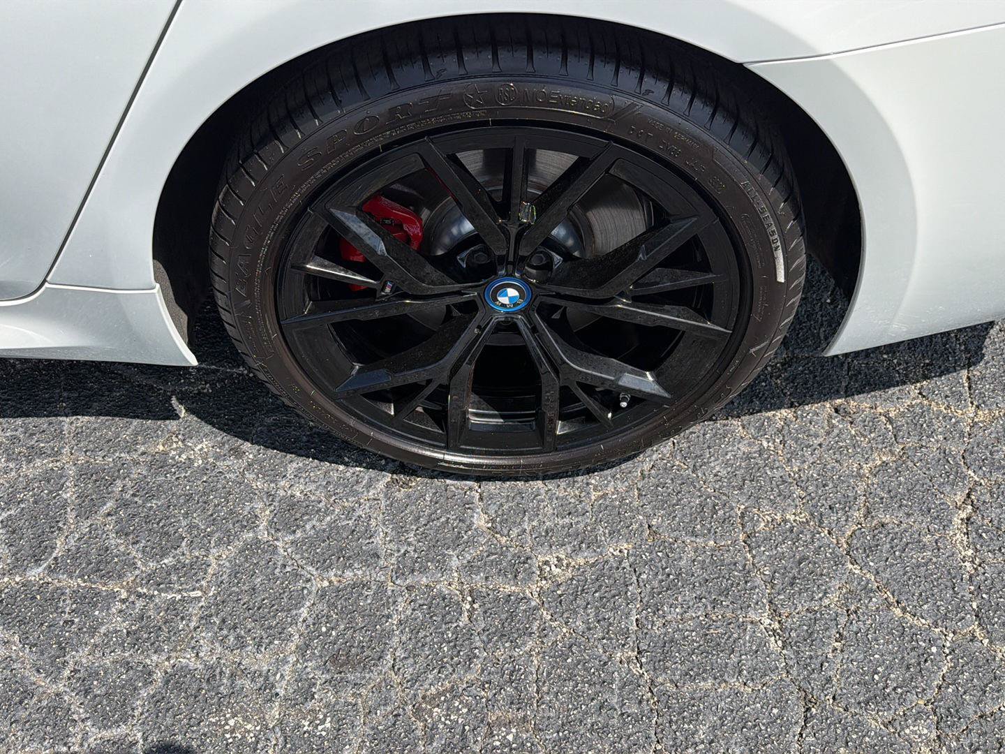 Used 2023 BMW 530e xDrive w/ Premium Package AWD/4WD image 38