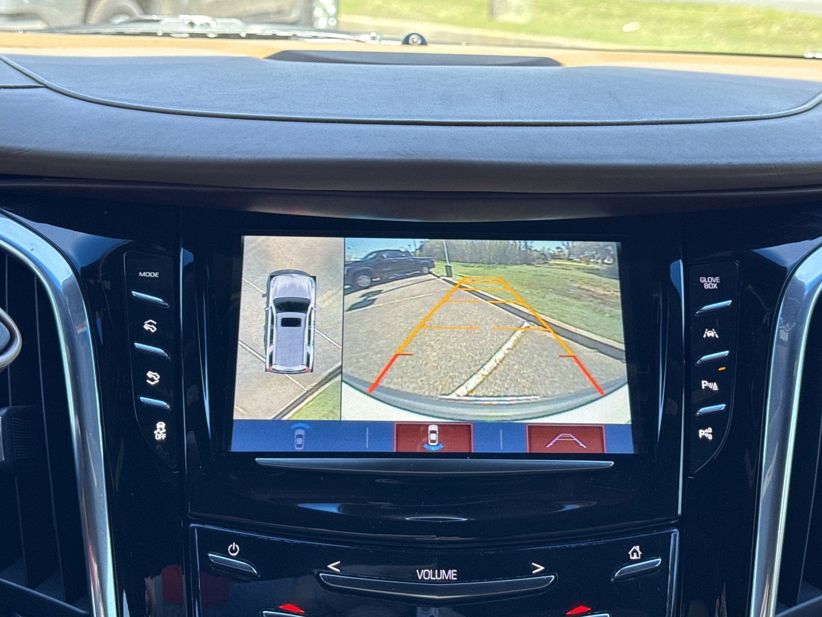 Used 2017 Cadillac Escalade Platinum image 34