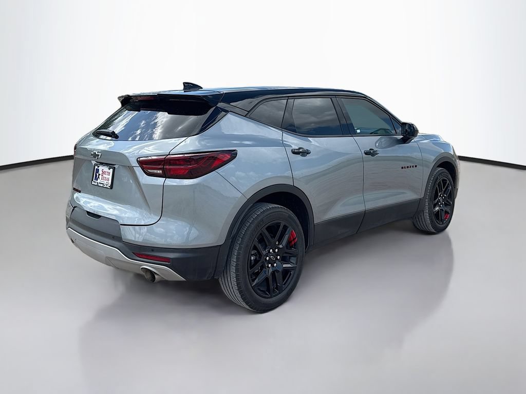 Used 2025 Chevrolet Blazer LT w/ Redline Edition FWD image 7