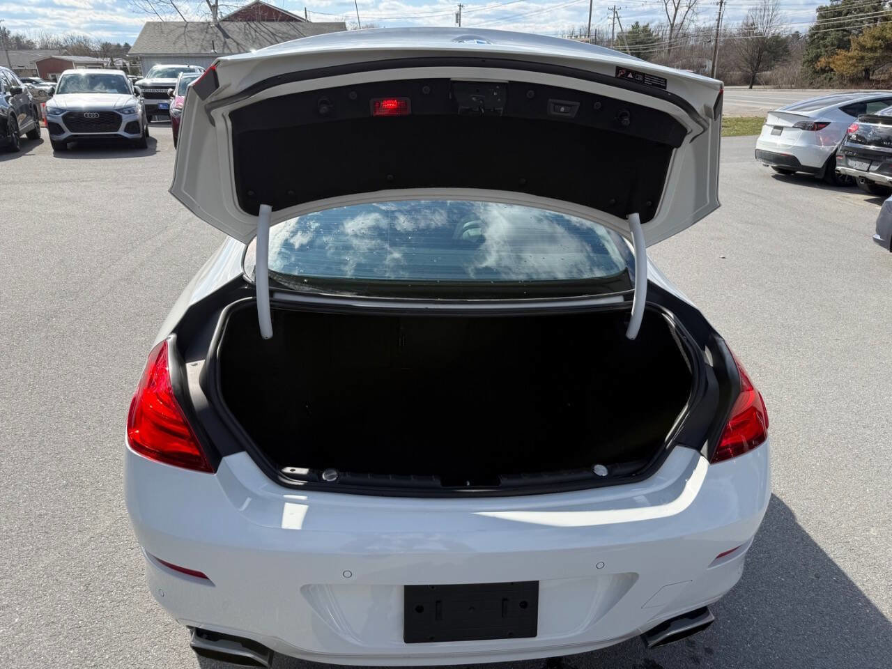 Used 2012 BMW 650i xDrive Coupe image 11