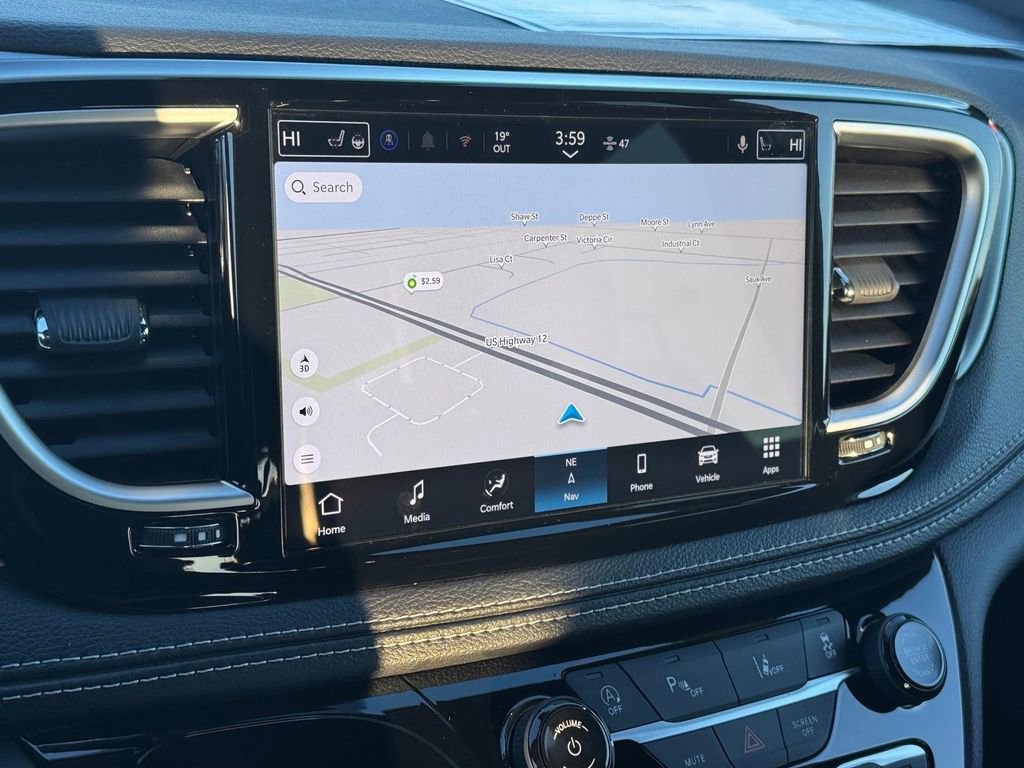 New 2026 Chrysler Pacifica Limited w/ Trailer Tow Group AWD/4WD image 24