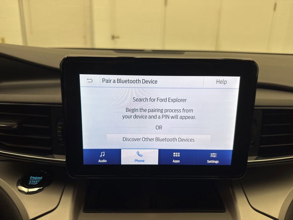 Used 2022 Ford Explorer XLT image 30