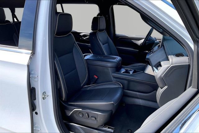 Used 2024 Chevrolet Suburban Premier AWD/4WD image 20