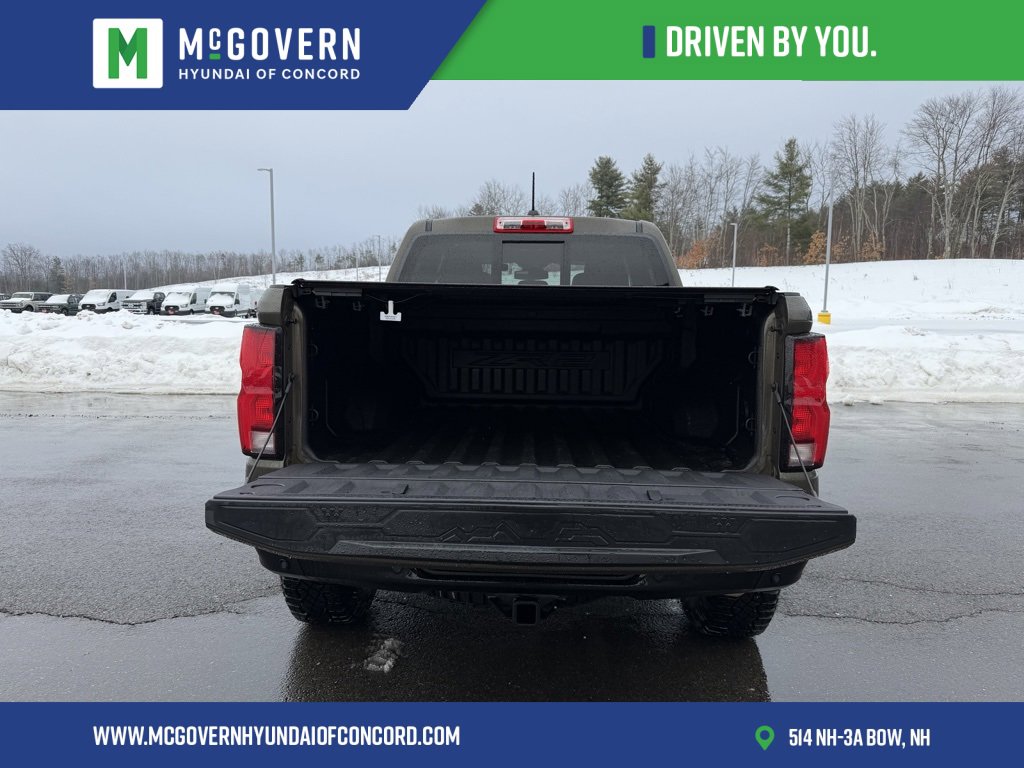 Used 2024 Chevrolet Colorado ZR2 w/ ZR2 Convenience Package III image 24