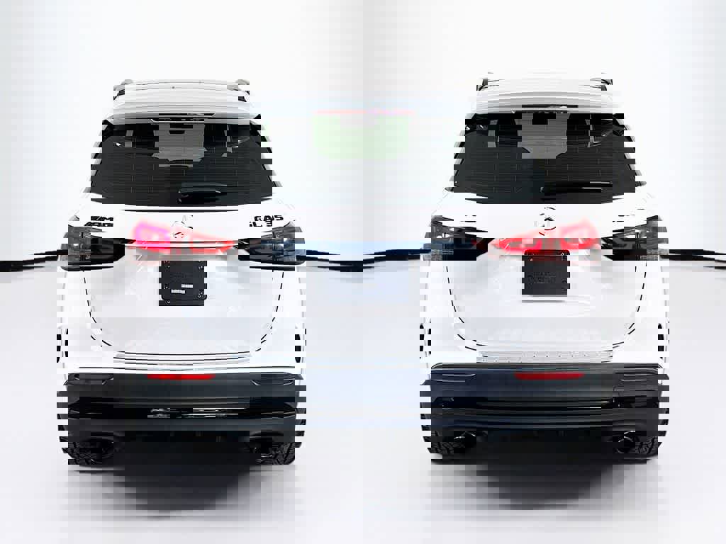 Used 2023 Mercedes-Benz GLA 35 AMG 4MATIC image 5