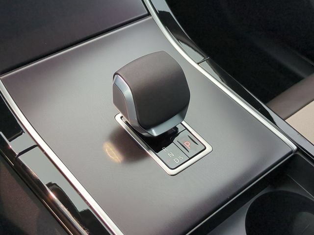 New 2026 Land Rover Range Rover Velar Belgravia AWD/4WD image 9