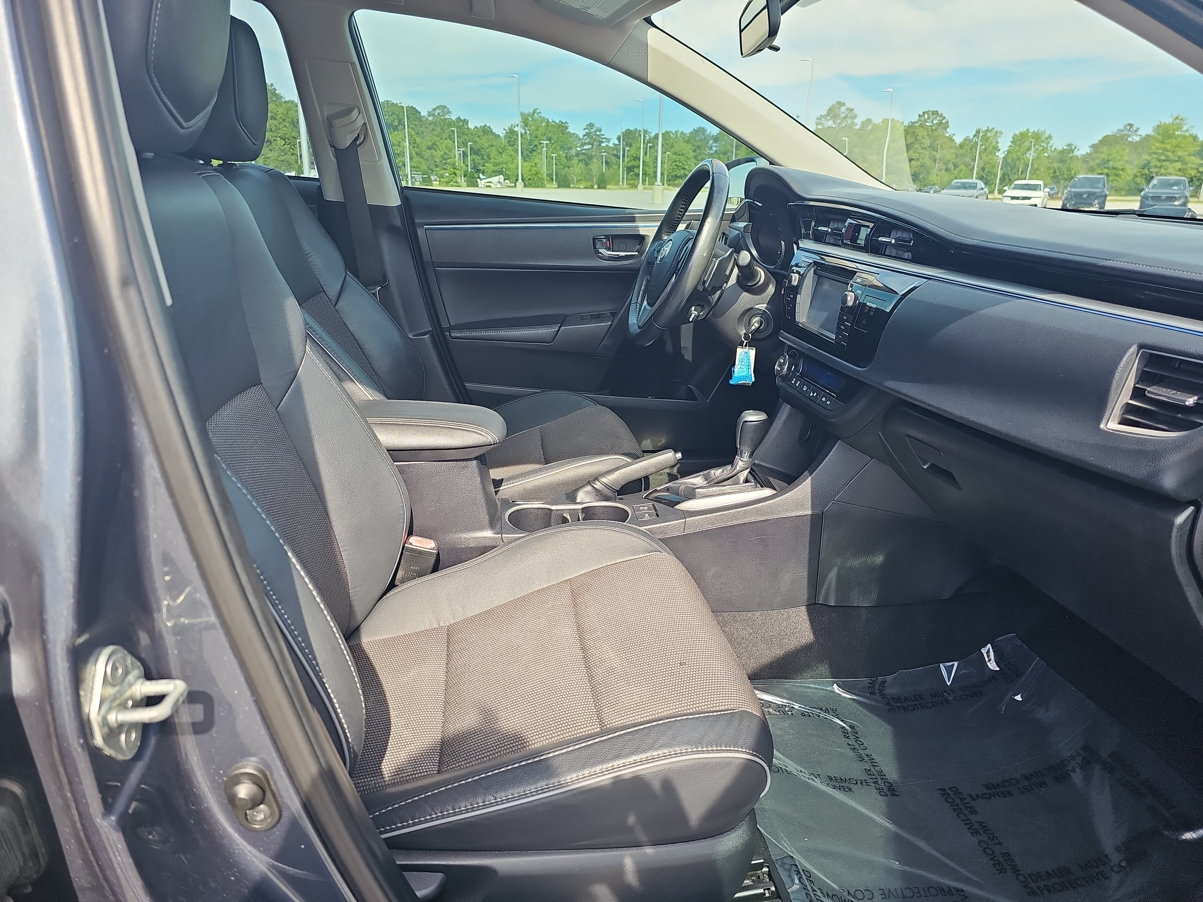 Used 2015 Toyota Corolla S FWD image 10