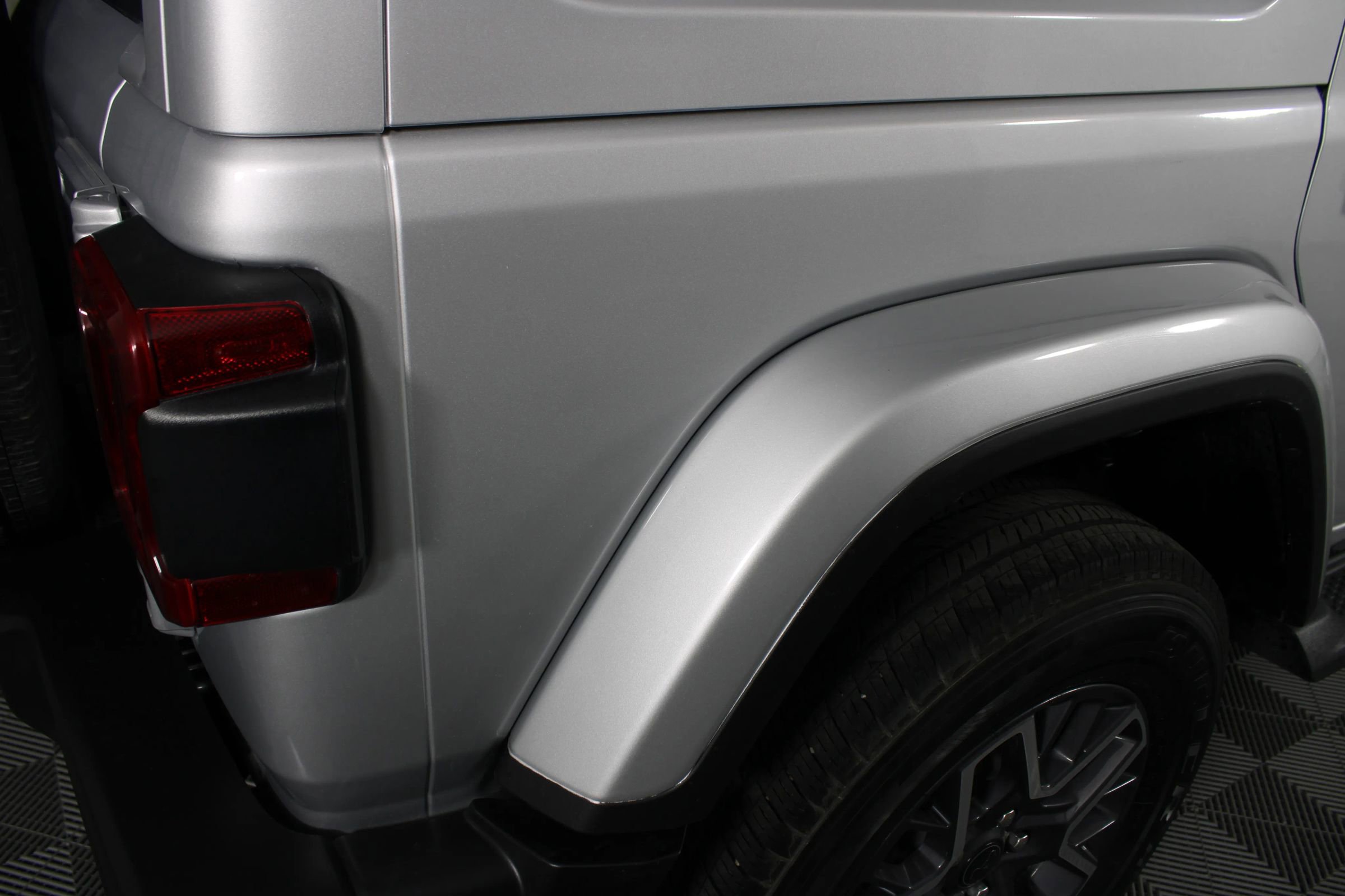 Used 2024 Jeep Wrangler Unlimited Sahara image 32