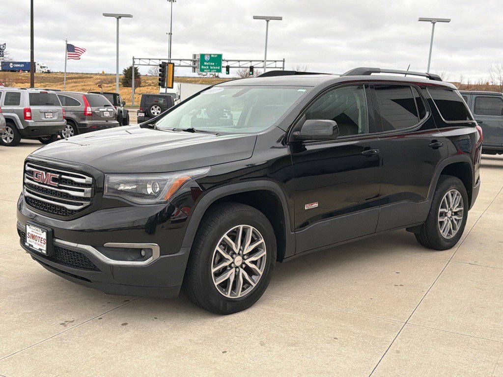 Used 2017 GMC Acadia SLE w/ Driver Alert Package I image 3