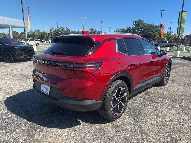 New 2026 Chevrolet Equinox EV LT image 3