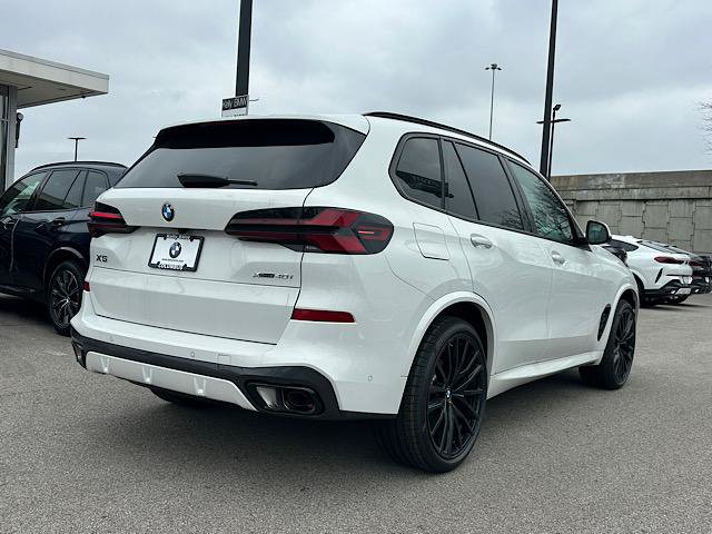 Used 2026 BMW X5 xDrive40i w/ M Sport Package AWD/4WD image 3