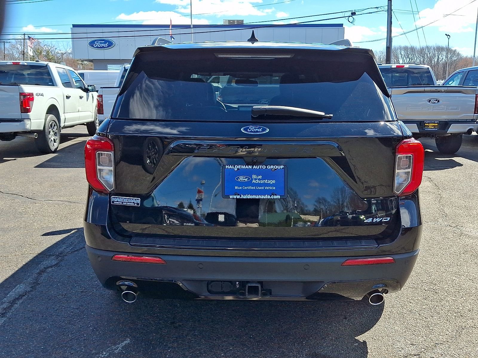 Used 2022 Ford Explorer ST-Line w/ Class IV Trailer Tow Package image 6