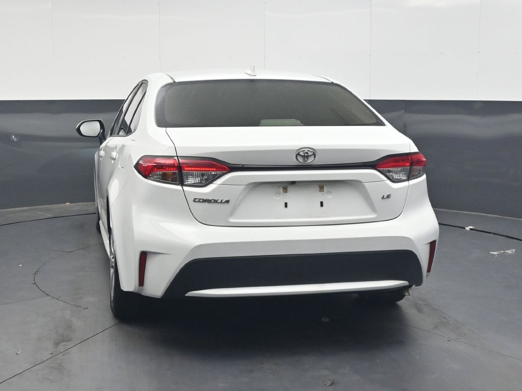 Used 2020 Toyota Corolla LE FWD image 5