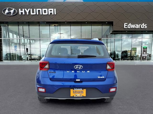 Certified 2025 Hyundai Venue SEL FWD image 6
