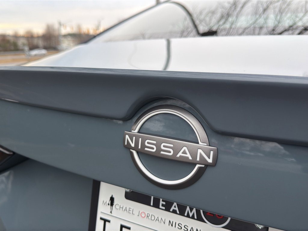 Used 2024 Nissan Sentra SR w/ SR Premium Package image 13