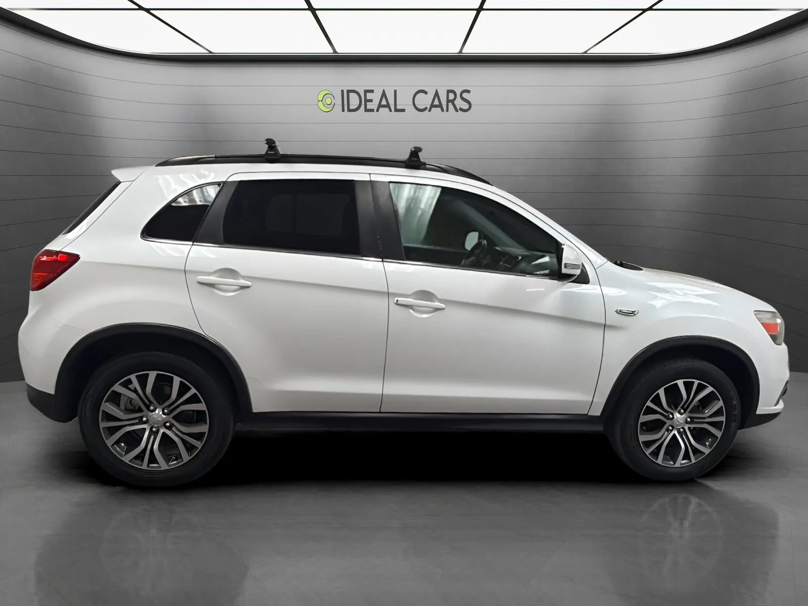 Used 2017 Mitsubishi Outlander Sport SEL FWD image 4