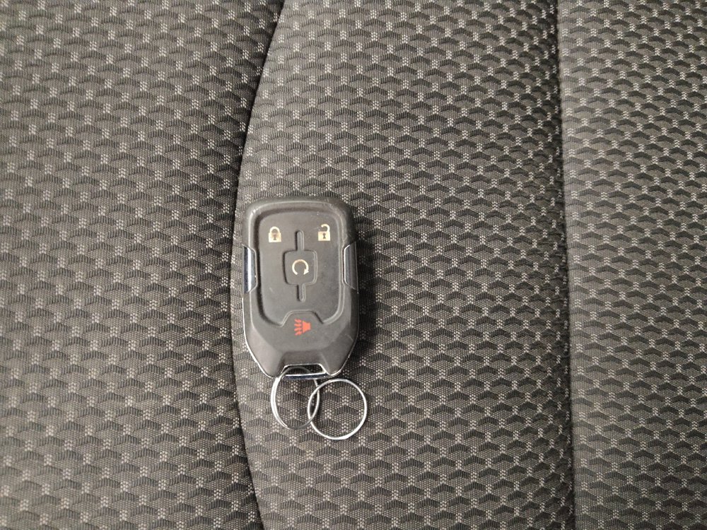 Used 2023 GMC Terrain SLE w/ Driver Convenience Package image 32