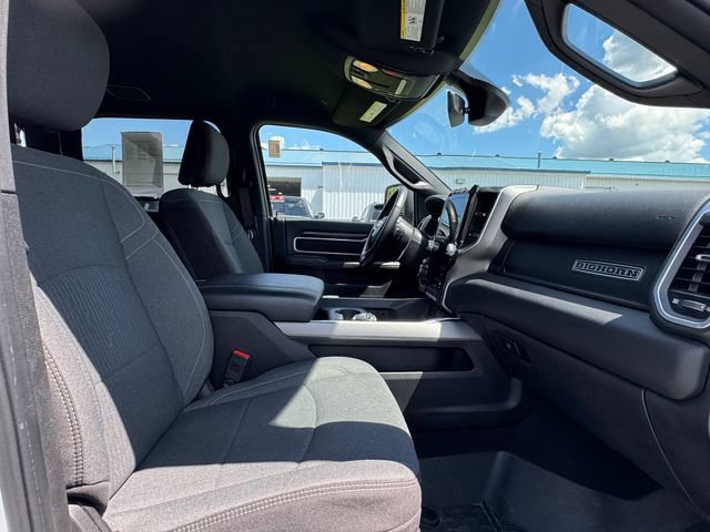 Used 2024 RAM 2500 Big Horn w/ Sport Appearance Package AWD/4WD image 9