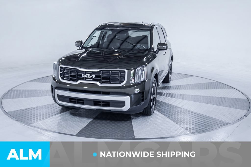 Used 2024 Kia Telluride S w/ S Sunroof Package FWD image 2