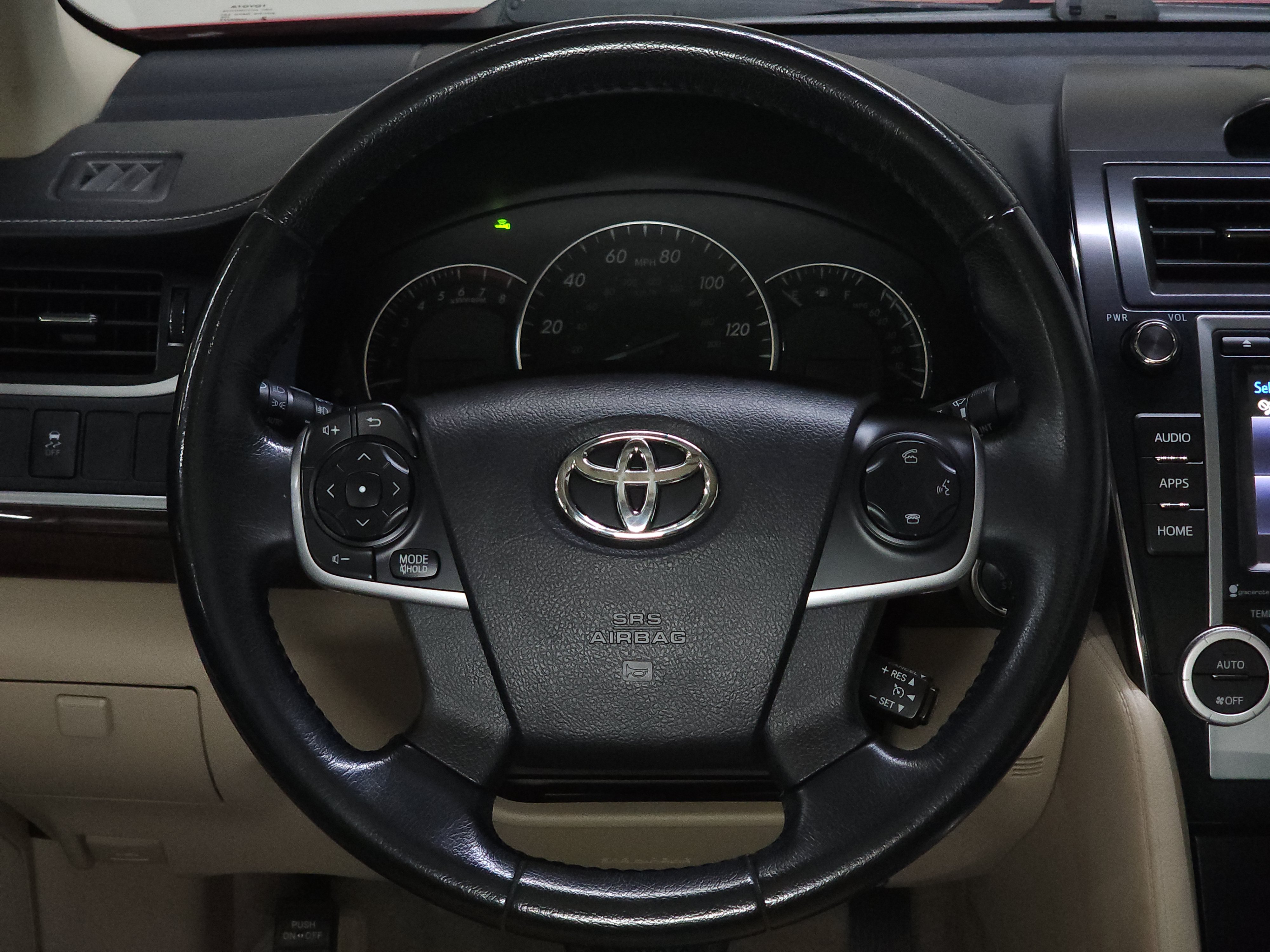 Used 2014 Toyota Camry XLE FWD image 27