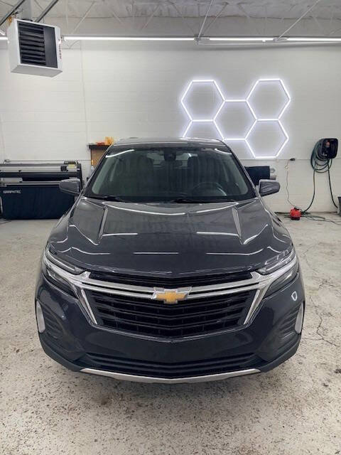 Used 2022 Chevrolet Equinox LT w/ Driver Convenience Package AWD/4WD image 9