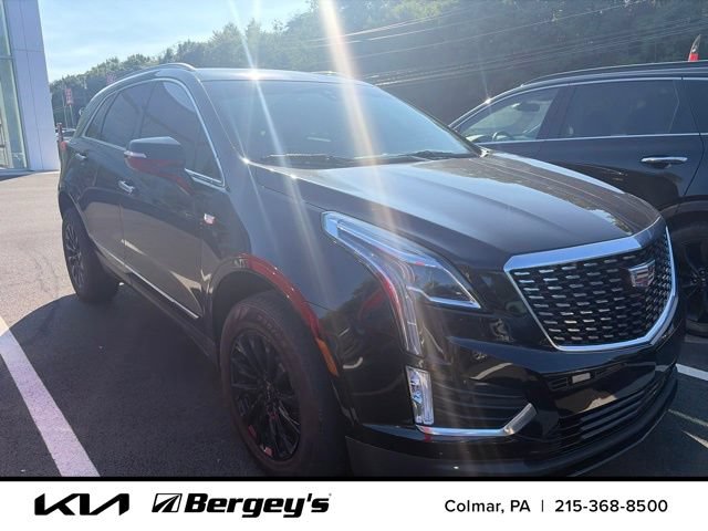 Used 2022 Cadillac XT5 Luxury AWD/4WD image 3