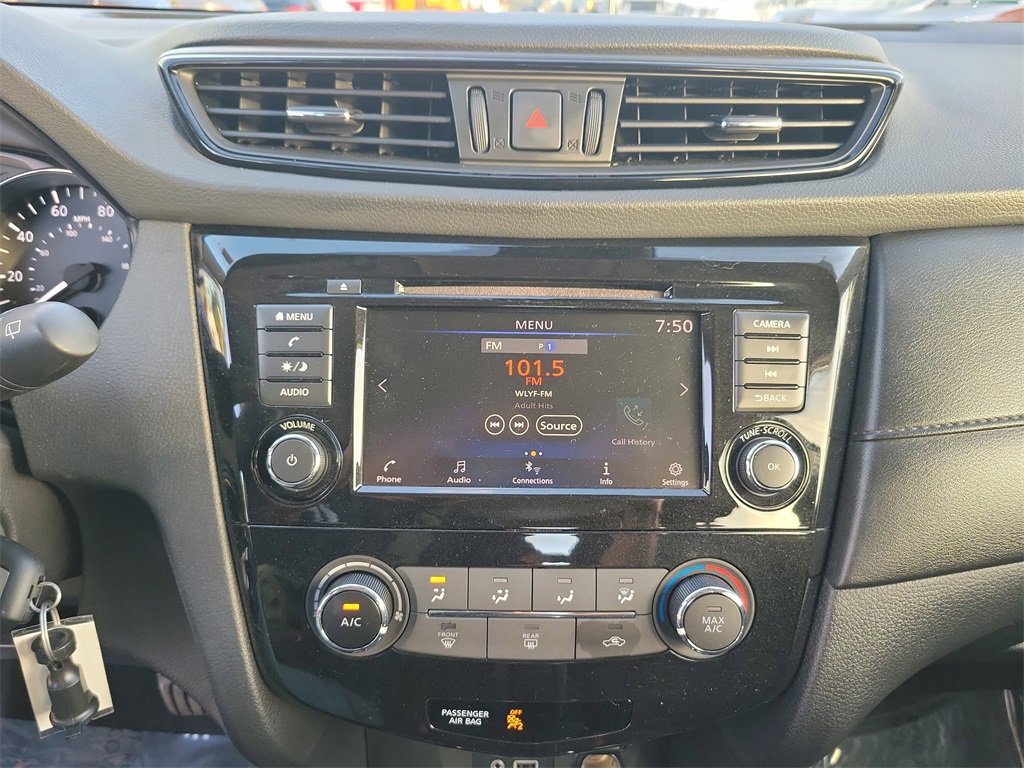 Certified 2020 Nissan Rogue S image 21