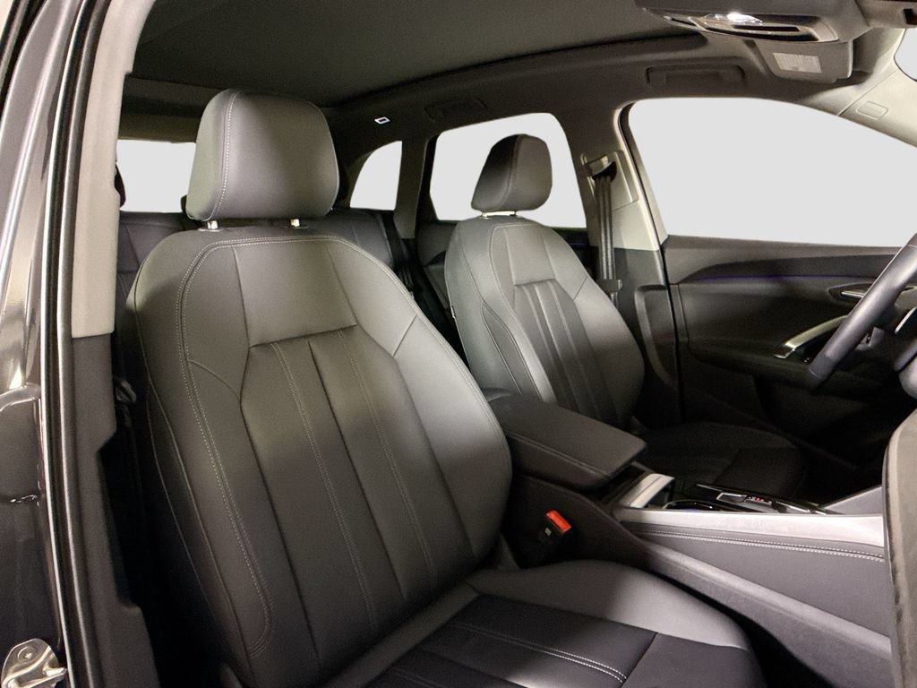 Used 2025 Audi Q5 Premium w/ Convenience Package AWD/4WD image 16