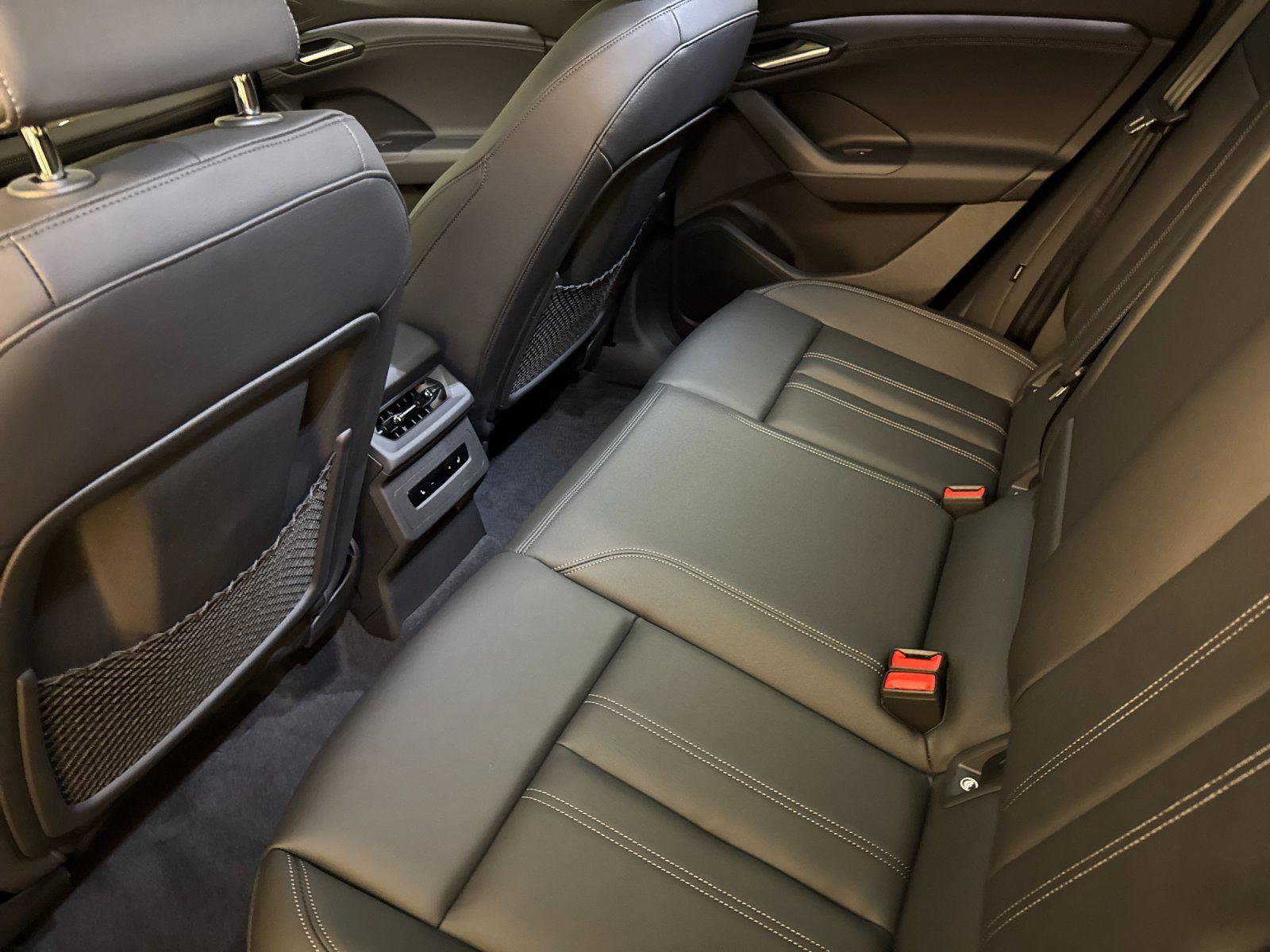 New 2027 Audi Q6 e-tron Premium image 11