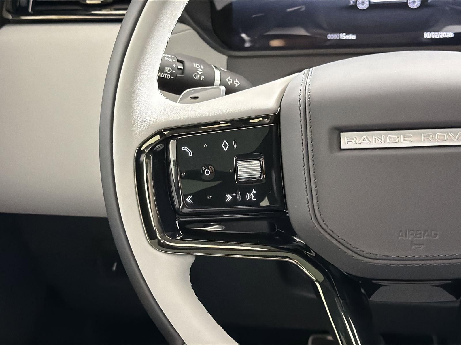 New 2026 Land Rover Range Rover Velar Dynamic SE image 12