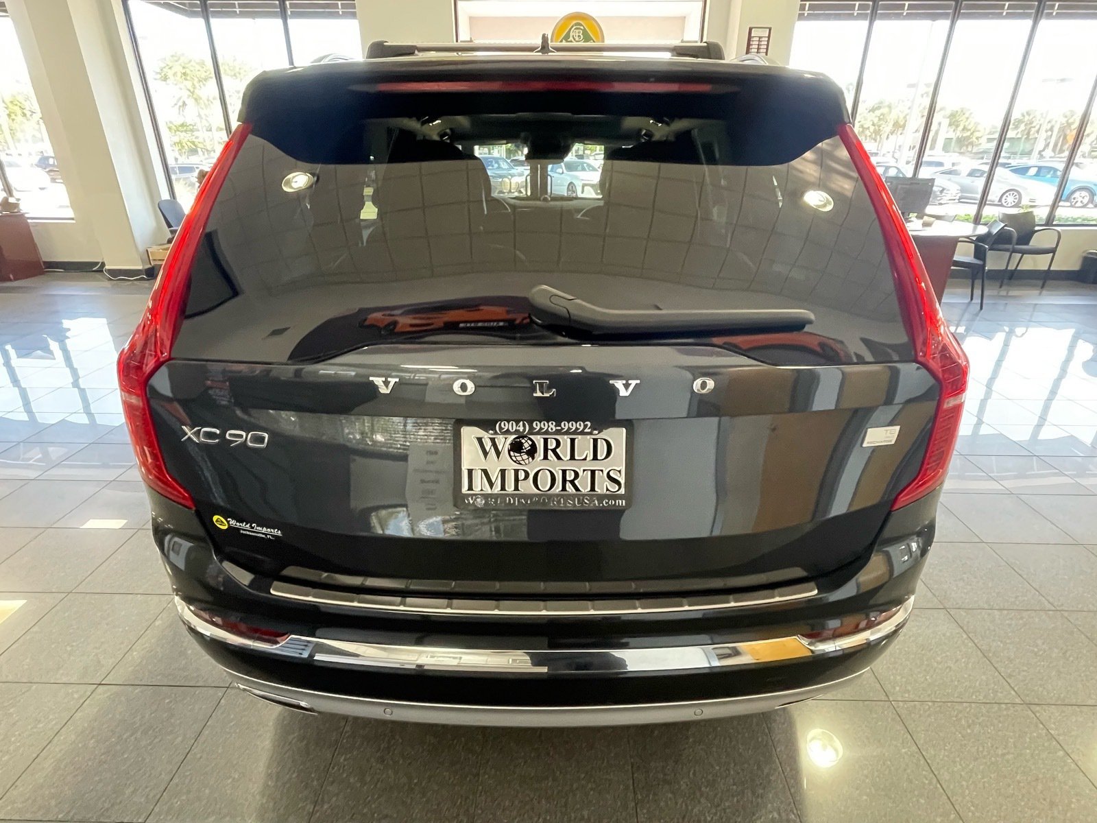 Used 2021 Volvo XC90 T8 Inscription w/ Advanced Package AWD/4WD image 4