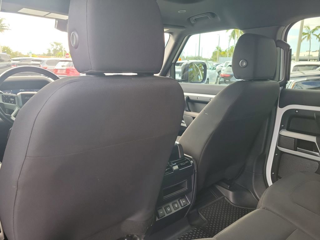 Used 2021 Land Rover Defender 110 image 17