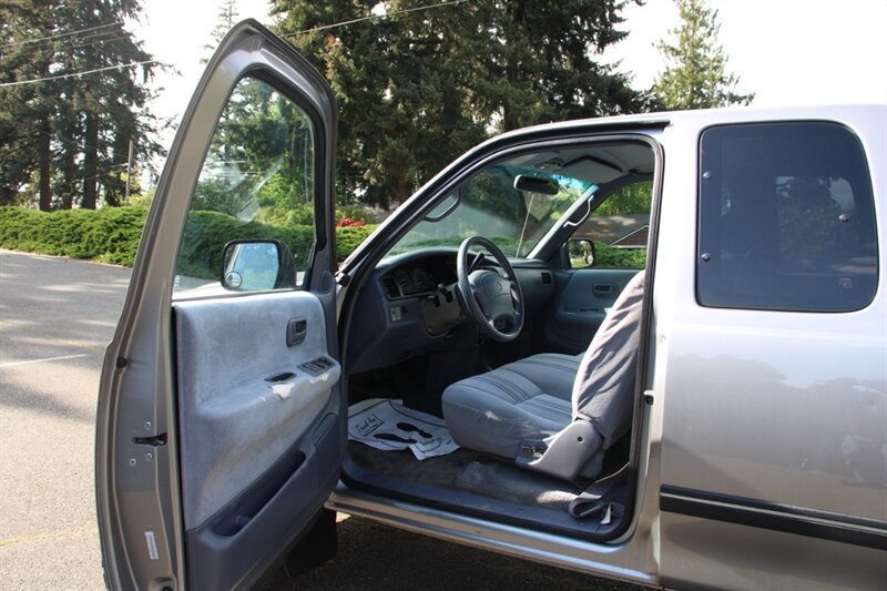 Used 1997 Toyota T100 SR5 AWD/4WD image 5