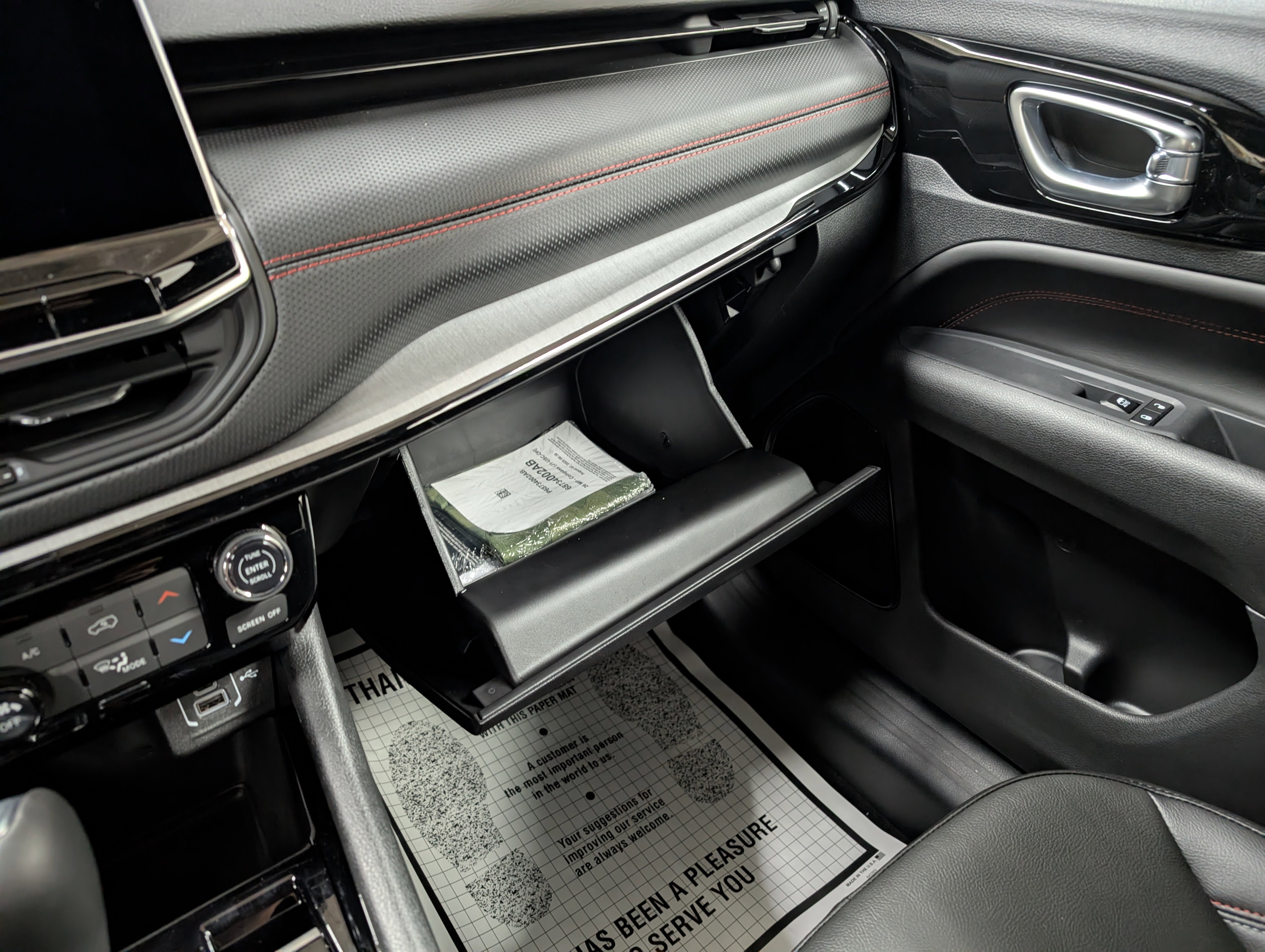 New 2026 Jeep Compass Trailhawk image 21