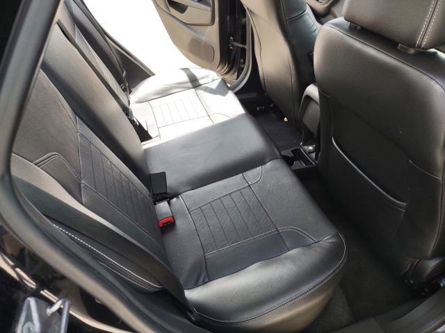 Used 2014 Ford Fiesta Titanium FWD image 22