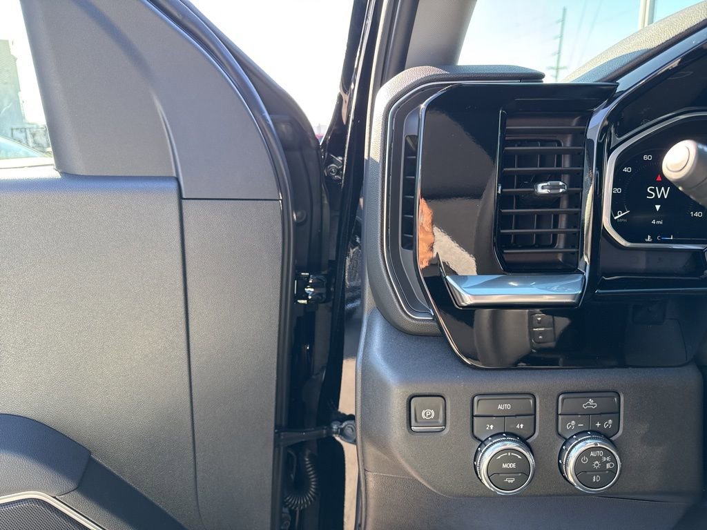 New 2026 GMC Sierra 1500 Elevation image 14