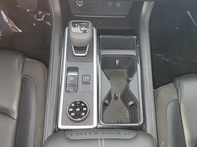 Used 2024 Nissan Pathfinder SL AWD/4WD image 26