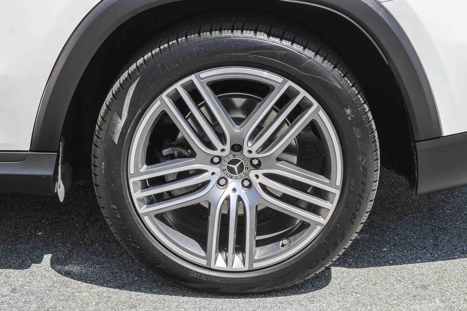 Certified 2024 Mercedes-Benz GLS 450 4MATIC image 12