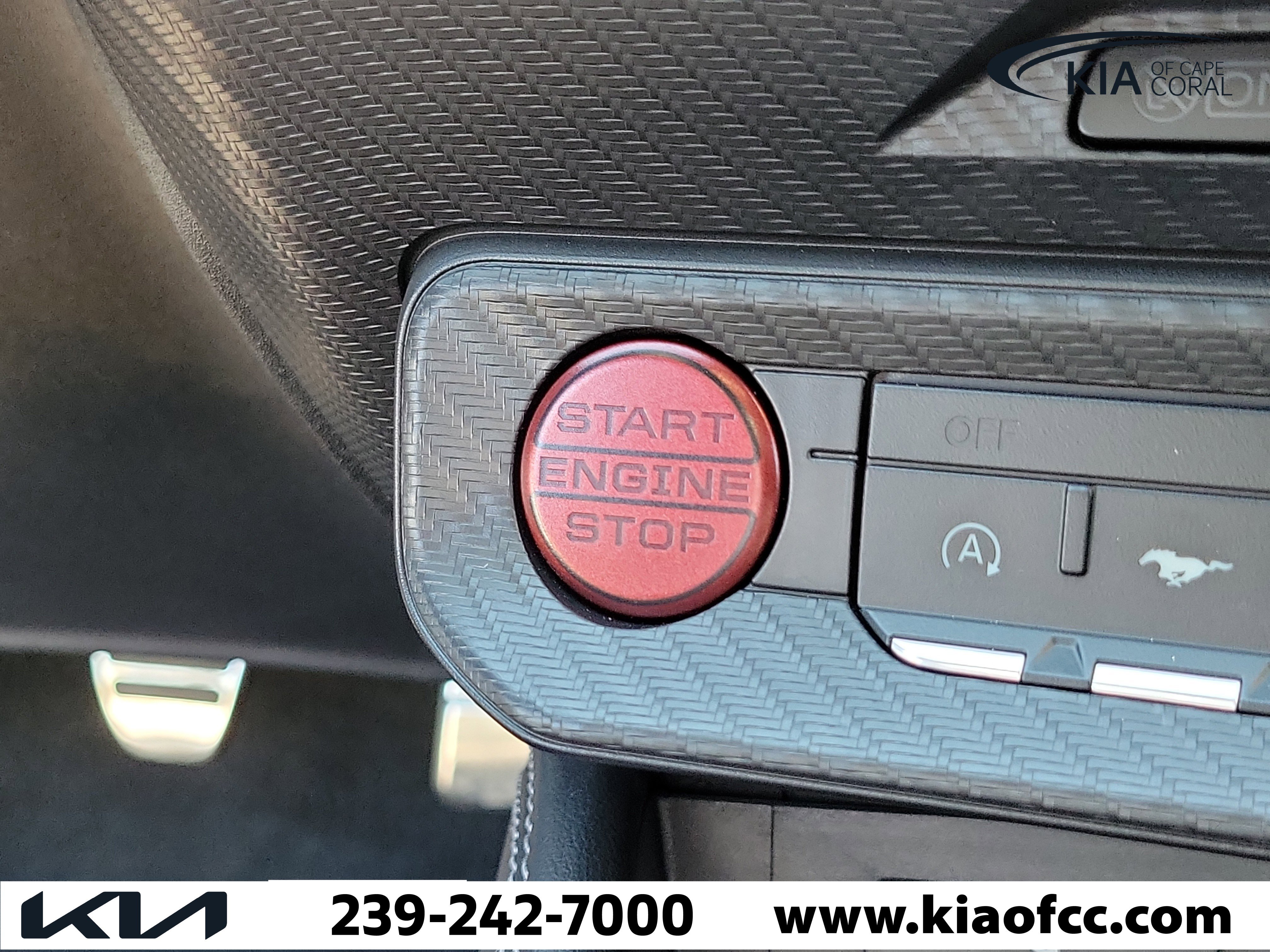 Used 2025 Ford Mustang GT Premium RWD image 31