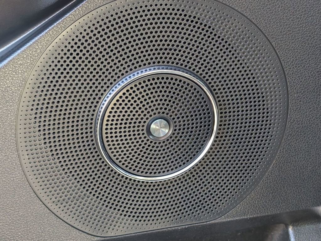 Used 2021 Ford Expedition Platinum image 25