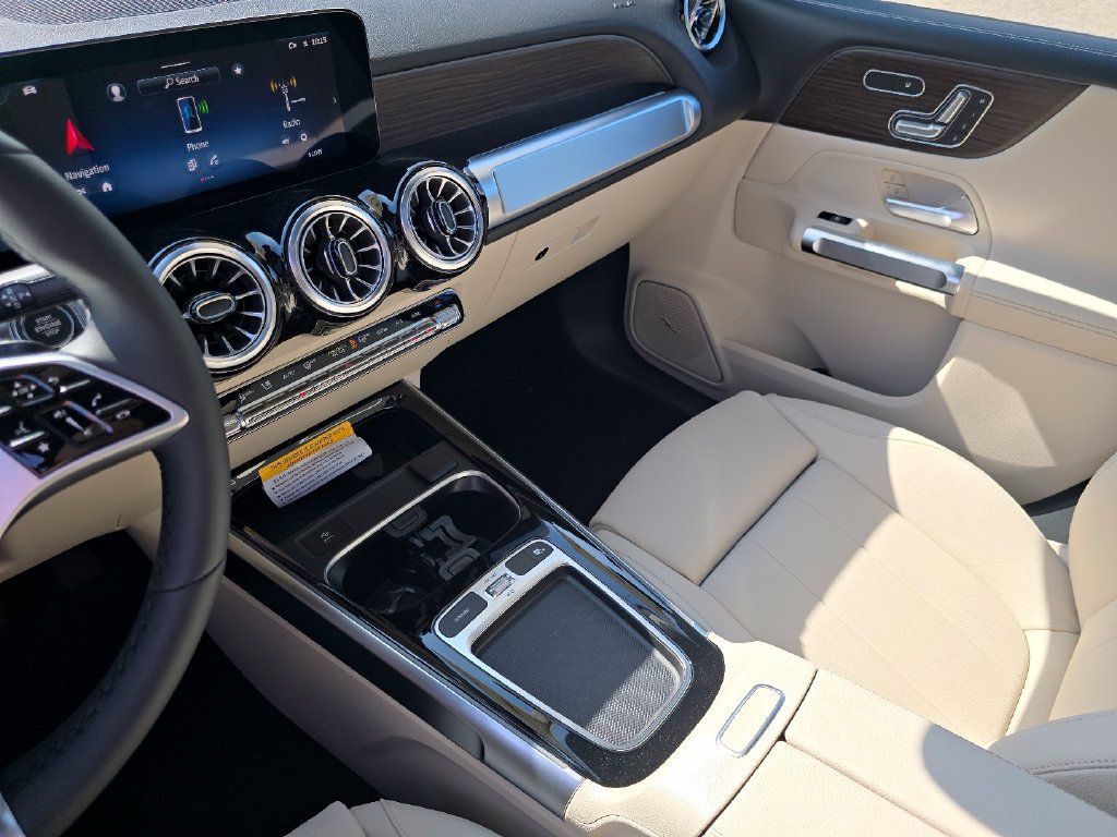 New 2026 Mercedes-Benz GLB 250 4MATIC image 30