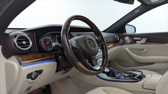 Used 2017 Mercedes-Benz E 300 image 23