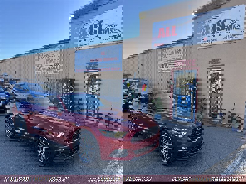 Used 2017 Ford Mustang Premium image 15