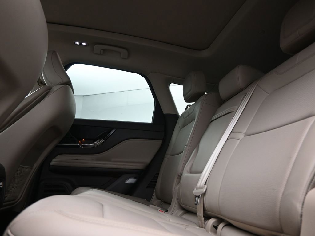 Used 2021 Lincoln Corsair FWD w/ Premium Package image 15