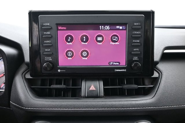 Certified 2021 Toyota RAV4 LE AWD/4WD image 20