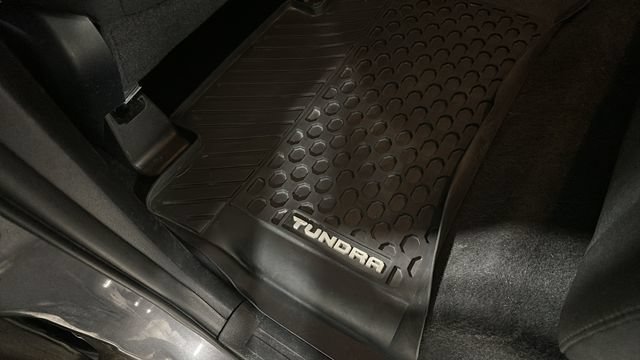 Used 2018 Toyota Tundra SR5 AWD/4WD image 36
