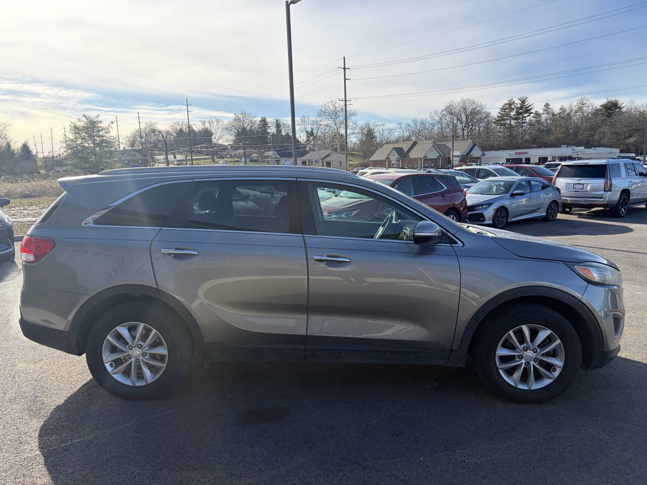 Used 2018 Kia Sorento FWD image 8