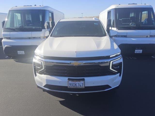 Used 2026 Chevrolet Suburban LS AWD/4WD image 15