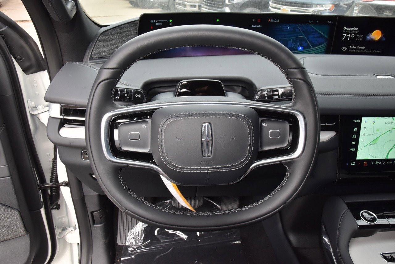 New 2025 Lincoln Navigator L Reserve w/ Jet Appearance Package image 30